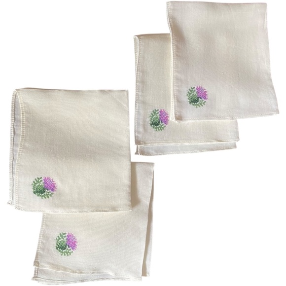 Vintage linen hand embroidered Scottish thistles linens. Set of 4 - Picture 6 of 16